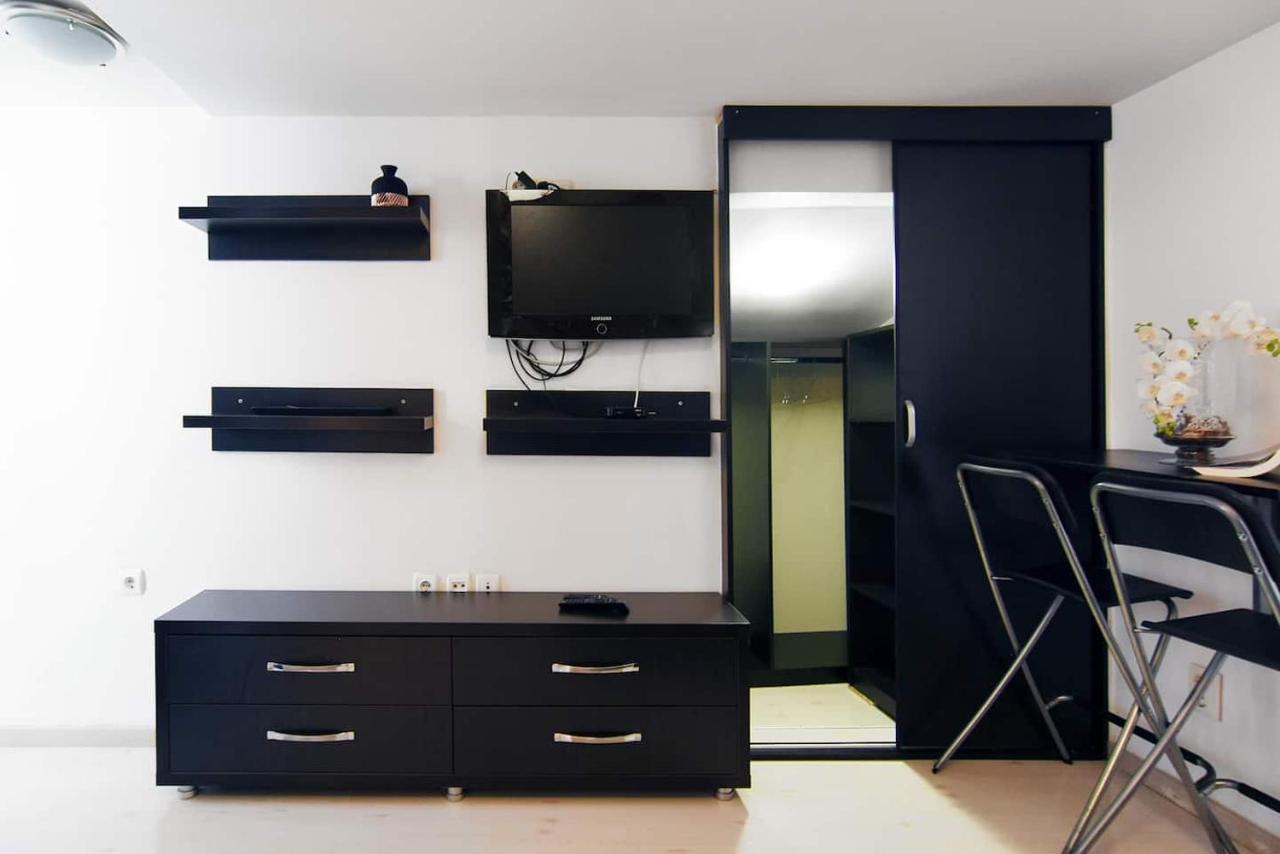 Apartment Bucharest Studio *